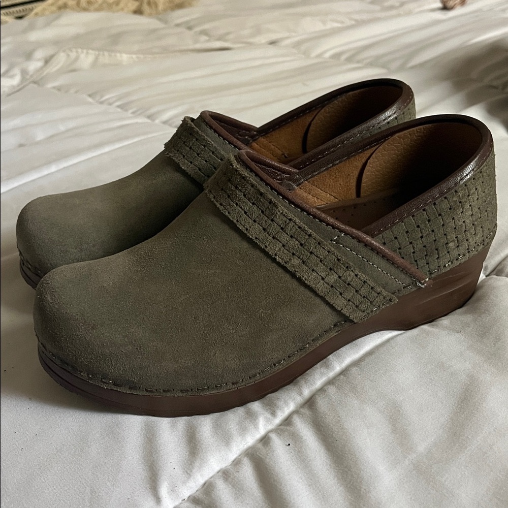 Sanita Danish Clogs EUR 37 US 7